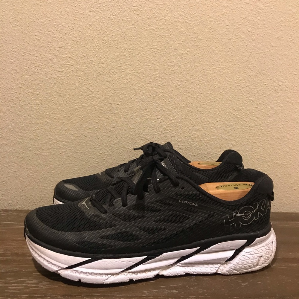 Hoka One One Women’s Clifton 3